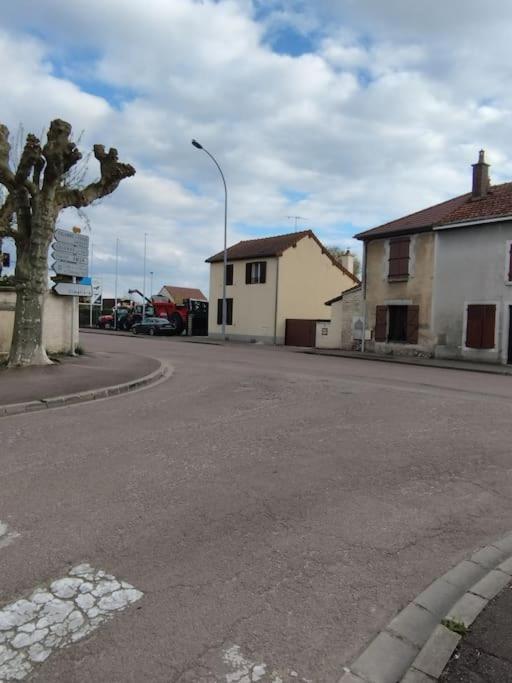 L'Hirondelle Du Faubourg Villa Bar-sur-Aube Eksteriør billede